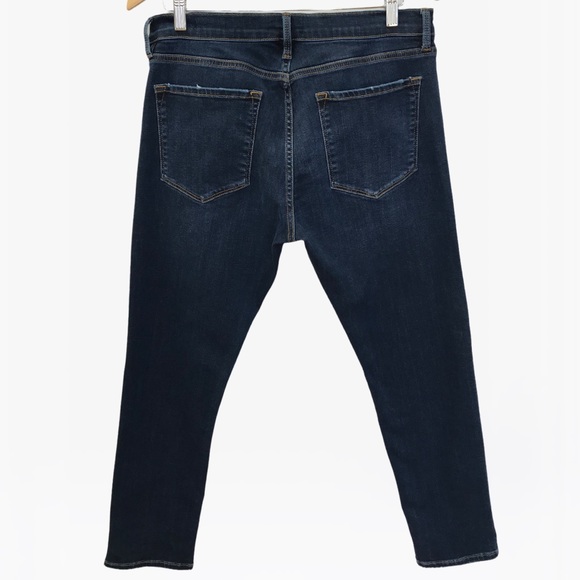 FRAME Le Garçon High-Rise Slightly Distressed Jeans - 30 - Picture 12 of 17